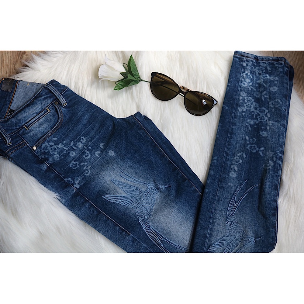 Guess Low Rise Embroidered Skinny Jeans